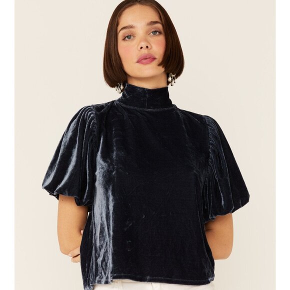 NWT Free People Women's Velvet Knit Claudia Puff Short Sleeve Tee Navy Medium - Picture 1 of 4